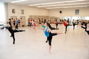 San Francisco Ballet in class © Erik Tomasson