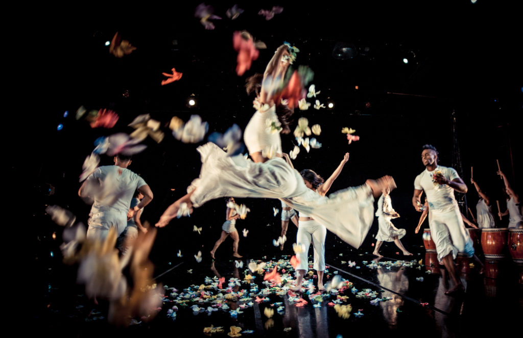 Dance Brigade. Photo by Robbie Sweeny